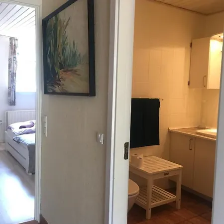 Værealse Til Leje * Ullerslev